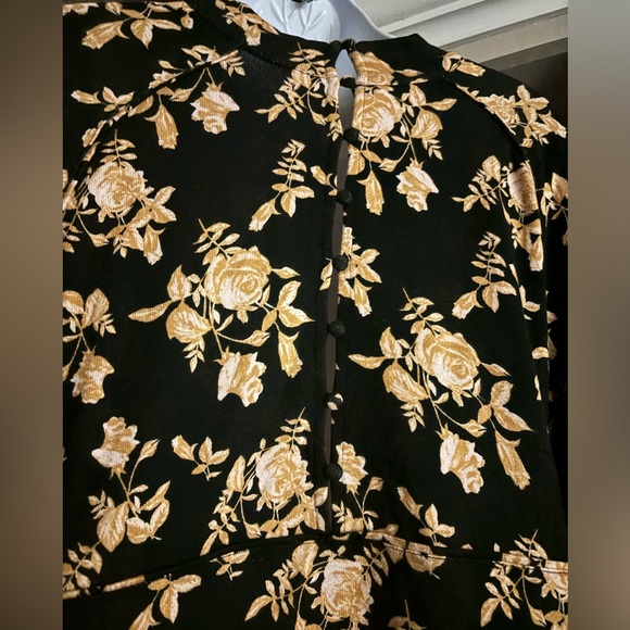 Free People Dinner Party Keyhole Black Multi Long Sleeve Top XL NWT - Picture 10 of 11